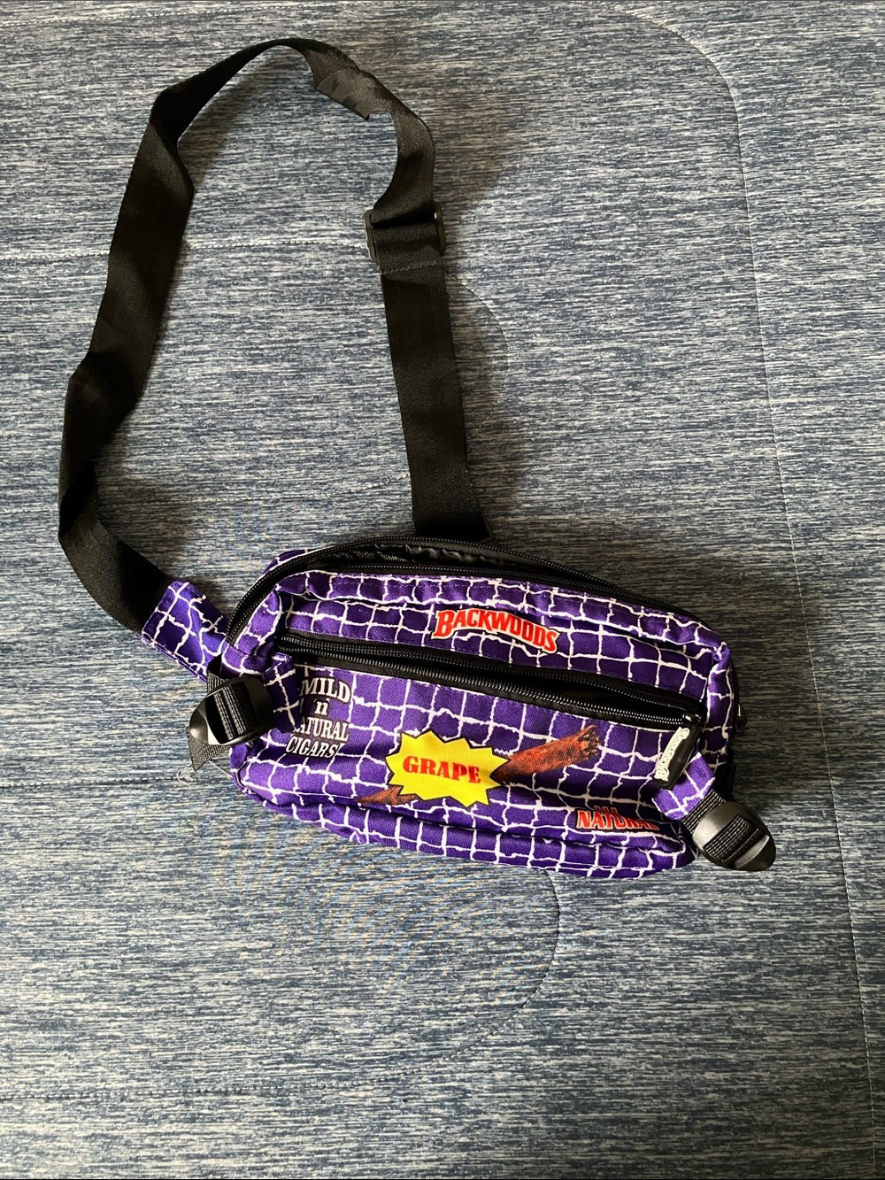 Backwoods crossbody bag 🍇